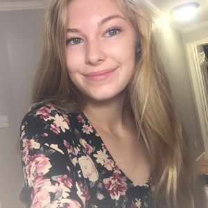 Meet your Posher, Mallory